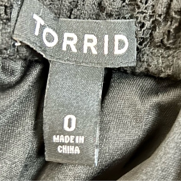 Torrid | Pleated Black Lace Dress Skirt - Picture 8 of 11
